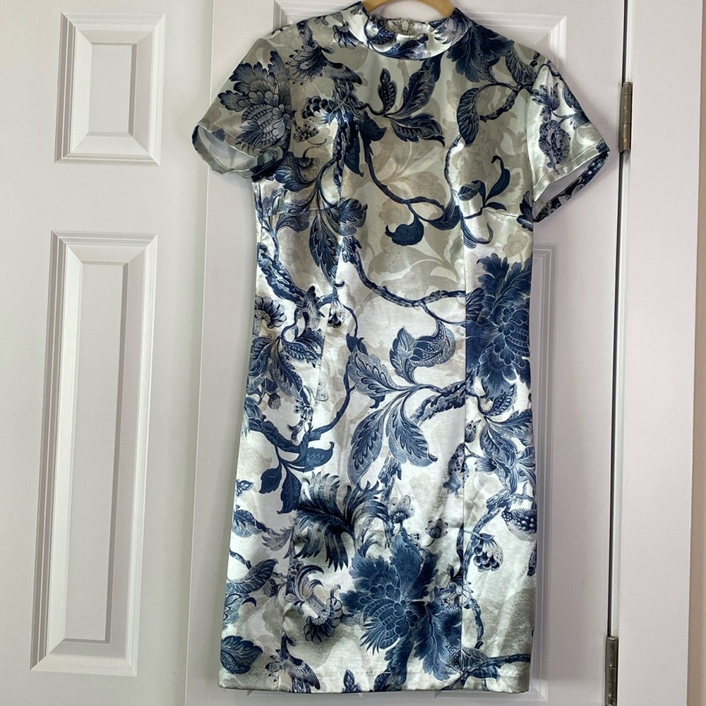 GUESS Dress Size 4 Silky Seafoam and Blue Floral design